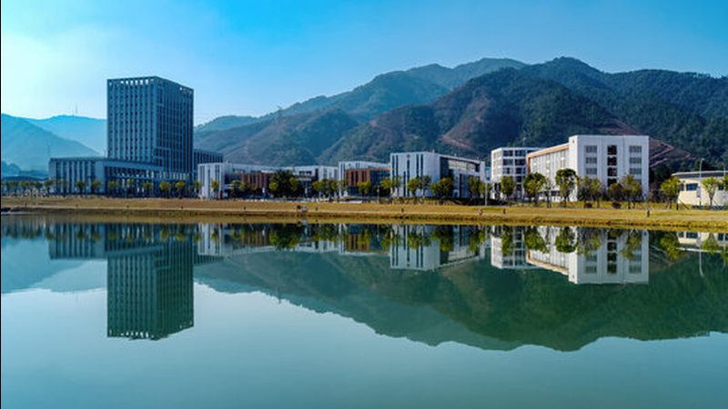 企业电子设备采购方案对比